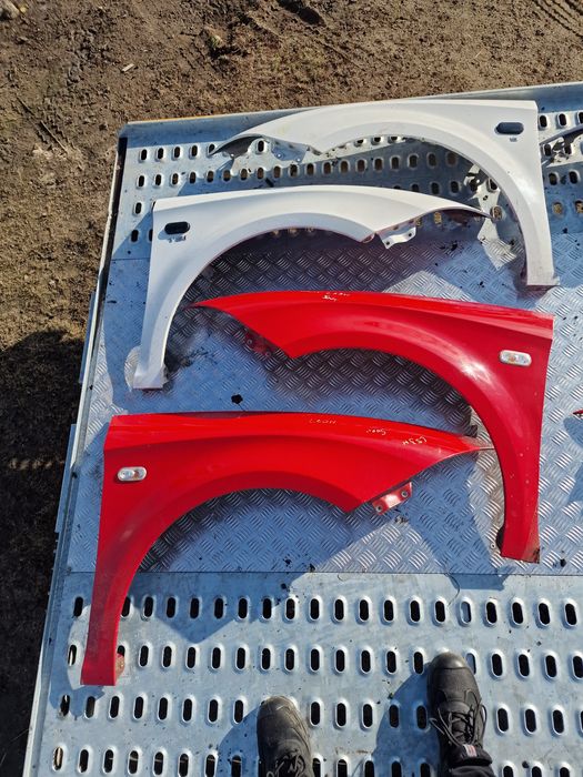 Seat leon blotnik lewy prawy