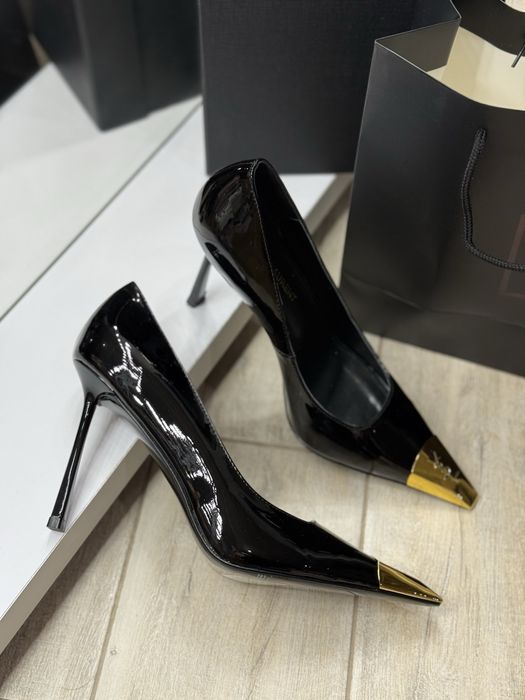 Туфлі-човники Saint Laurent, Туфлі Сен Лоран, туфли лодочки YSL