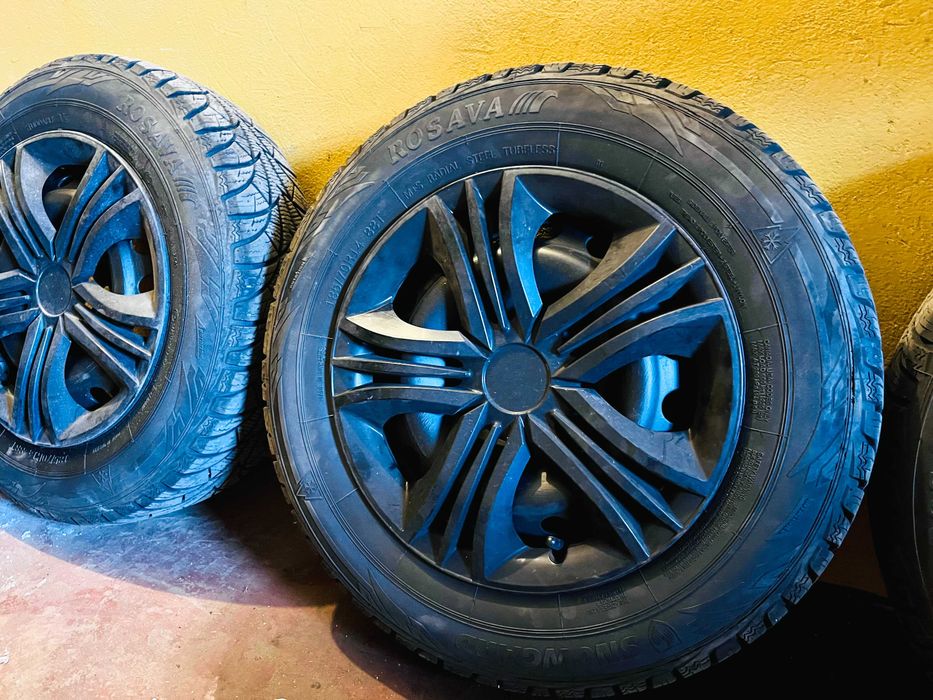Зимние колеса в сборе 185/70 R14 Идеал + Колпаки