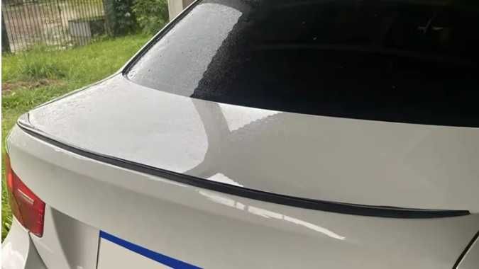 Spoiler aileron lip mala M Style preto brilhante vários modelos BMW