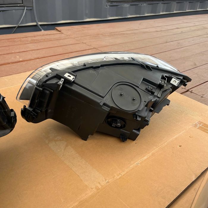 Наличие фари фары BMW БМВ 5 F10 F11 bi xenon full led рест з блоками