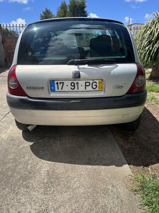 Renault Clio 2 1.2 8v