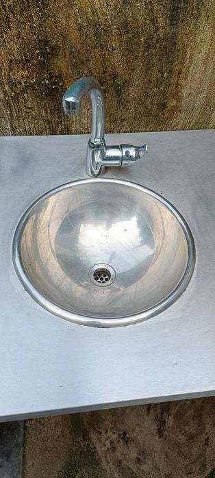 Bancada inox com pia