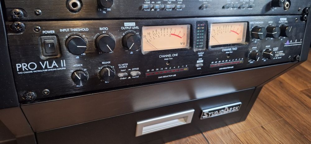 ART Pro VLA II Kompresor masteringowy 2 kanałowy lampowy