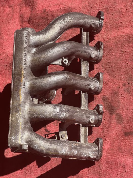 Впускний колектор мерседес спрінтер sprinter312;2.9(316;2.7)