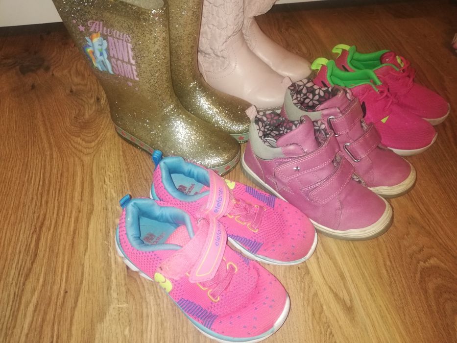 Zestaw bucików r. 28