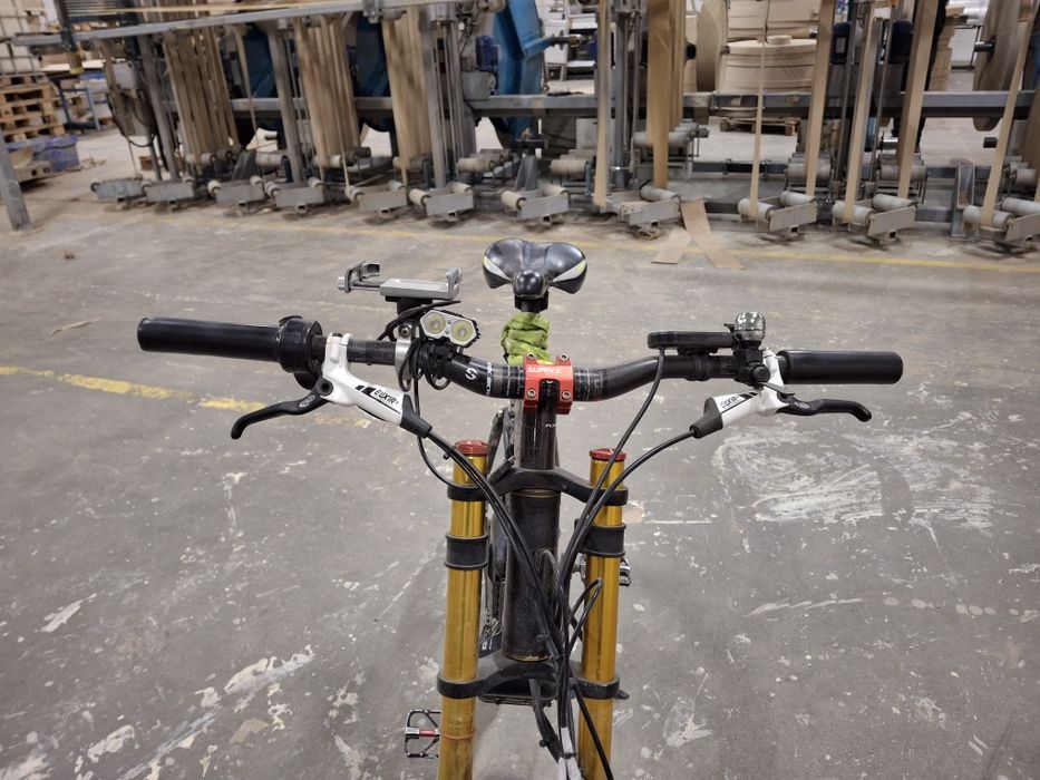 Електро велосипед  CUBE