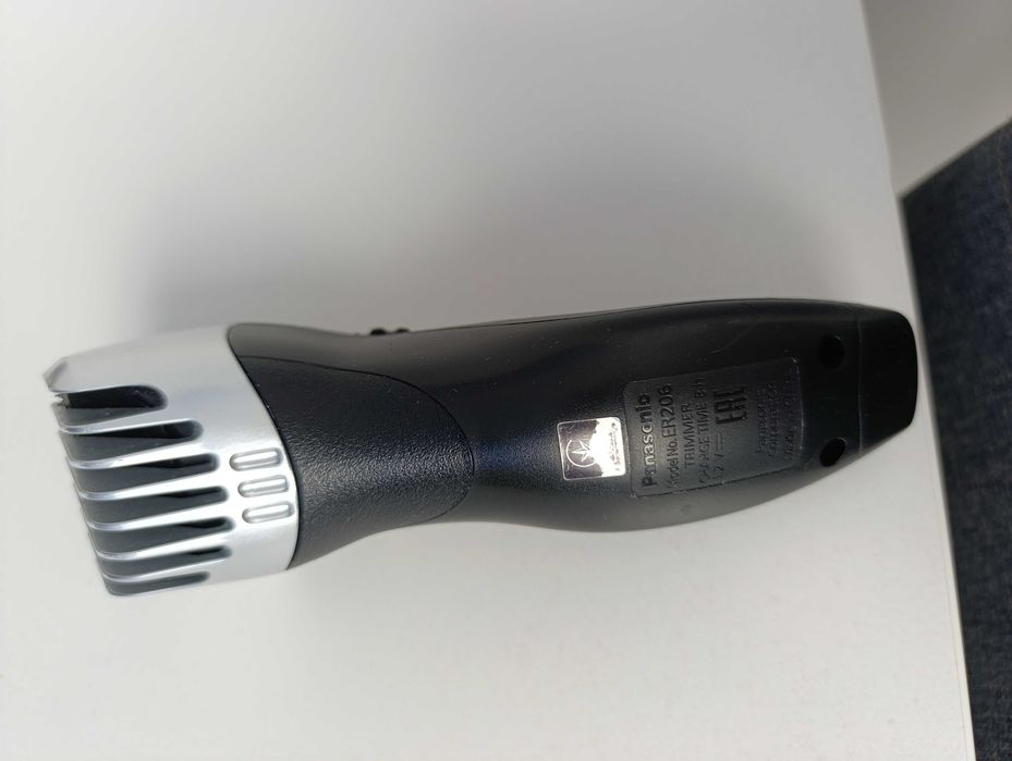 Машинка для стрижки волосся Panasonic