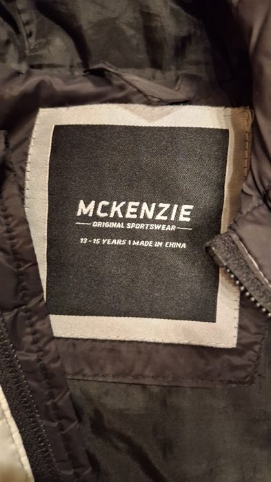 Продаю  куртку  дитячу