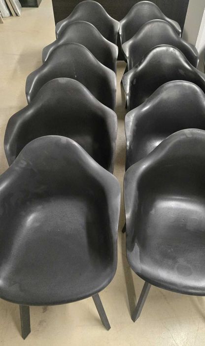 Cadeiras Design Modernas Pretas com Braços