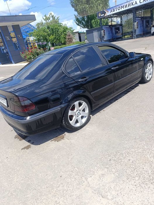 Продам BMW 2001г