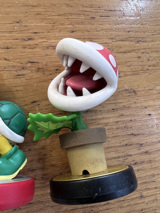 Pack 2 Amiibo Nintendo: Koopa Troopa (Super Mario Bros.) e Piranha Plant (Super Smash Bros.)