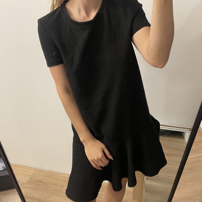 Sukienka zara materialowa na zime