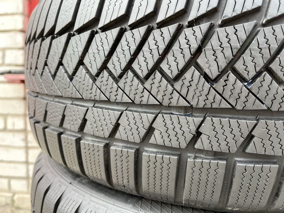 Резина 215/65 R16 Continental 4 зимние шины