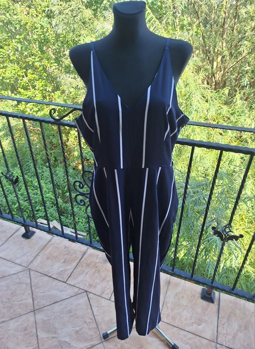 Kombinezon damski w paski długość 3/4 marka AX Paris rozmiar XL 42