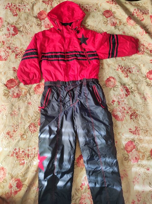 Продам зимний комбинезон для мальчика