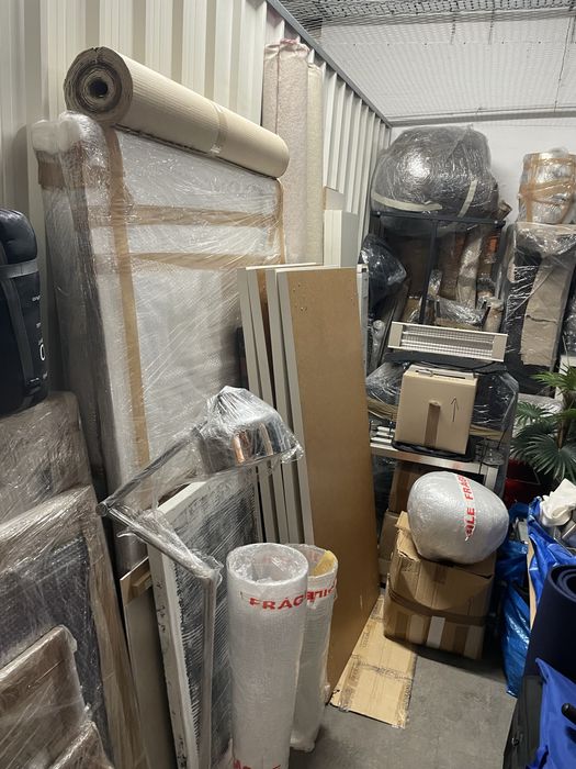 Mobiliario e decoração variada