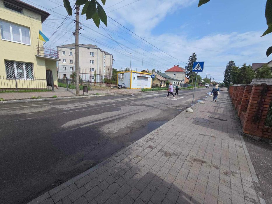 Нежитлове приміщення навпроти Поліклініки, м. Кам'янка-Бузька