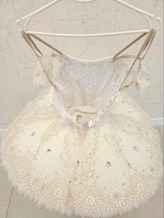 Продам балетну пачку ідеальному стані зріст 128-140