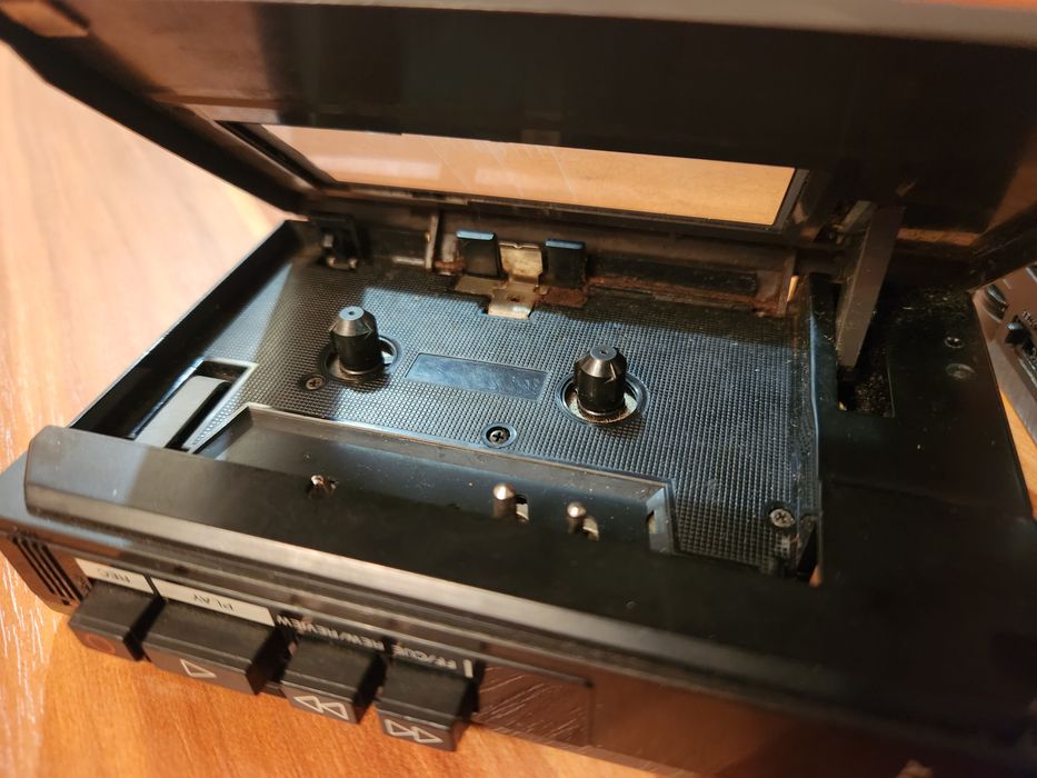 Sony tcm-2 касетний плеєр диктофон