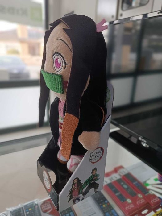 Peluche Demon Slayer Nezuco 28cm em GitfBox