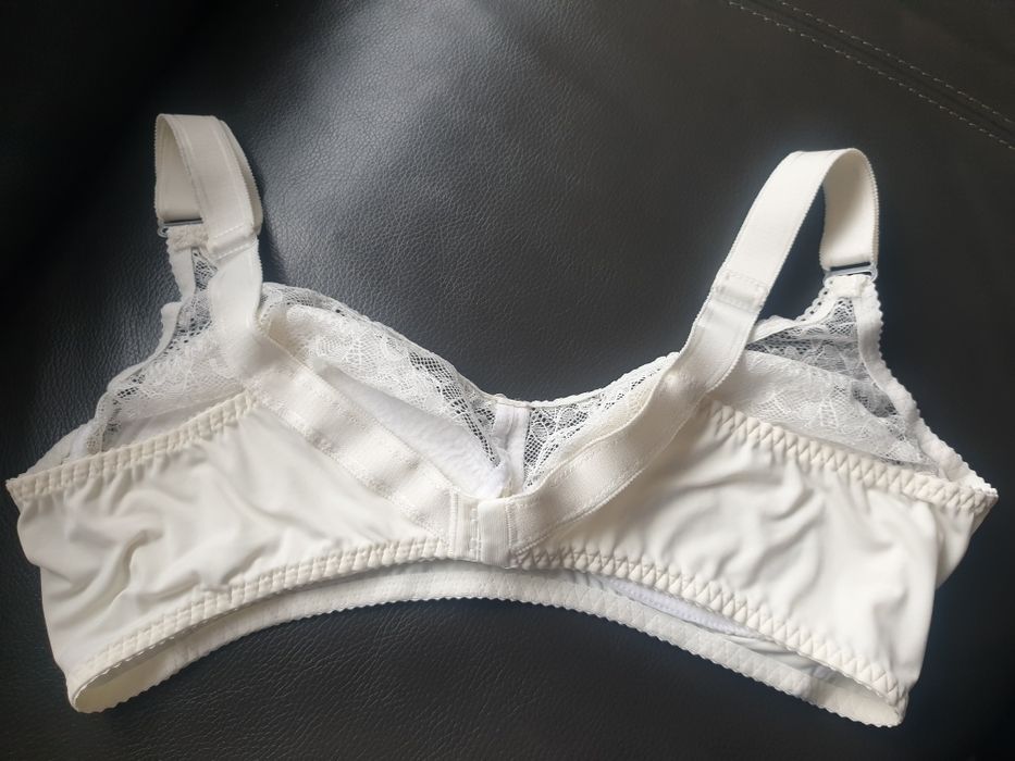 Biustonosz stanik 100 DD kremowy koronka duży