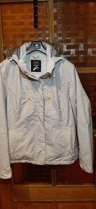 Kurtka zimowa z kapturem