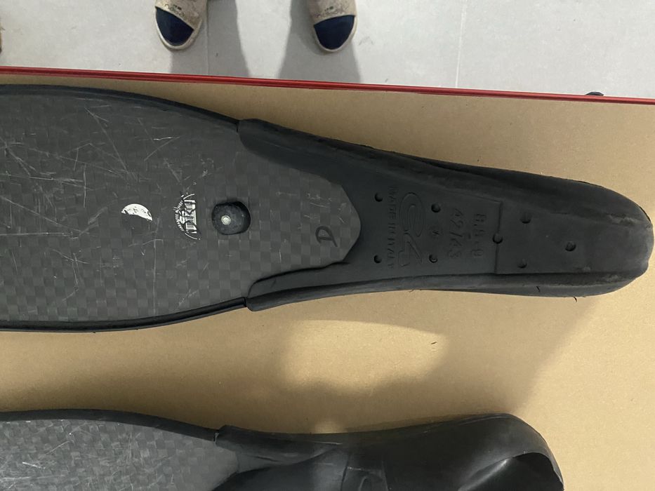 Barbatanas C4 modelo MB100