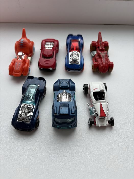 Продам машинки Hot wheels