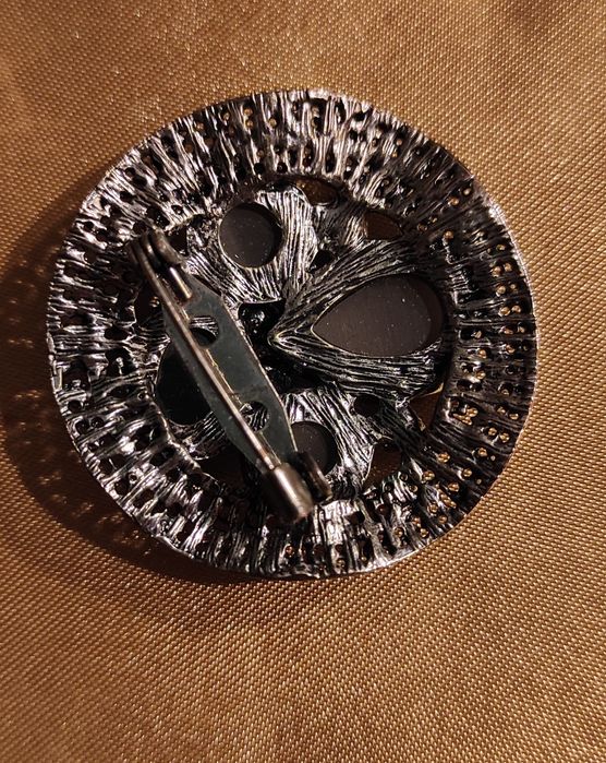 broszka - biżuteria w stylu vintage,