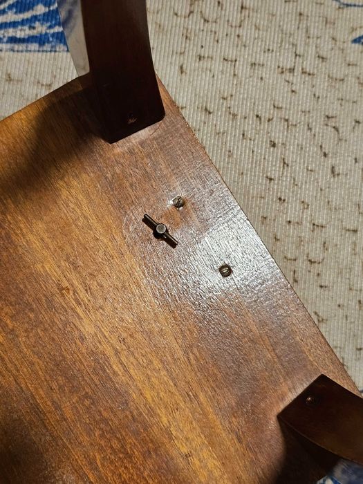 MESA de APOIO com CAIXA de MÚSICA anos 1950/1960