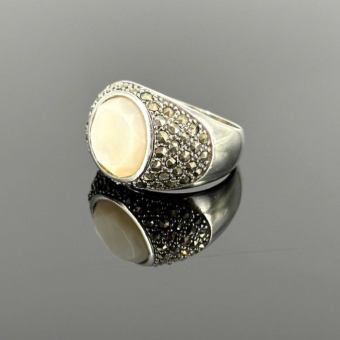 Srebro - Srebrny pierścionek z Perłą i Markazytami - próba 925