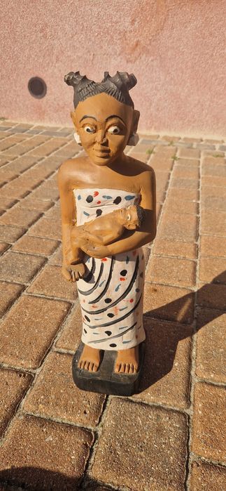 Różne figurki i dekoracje