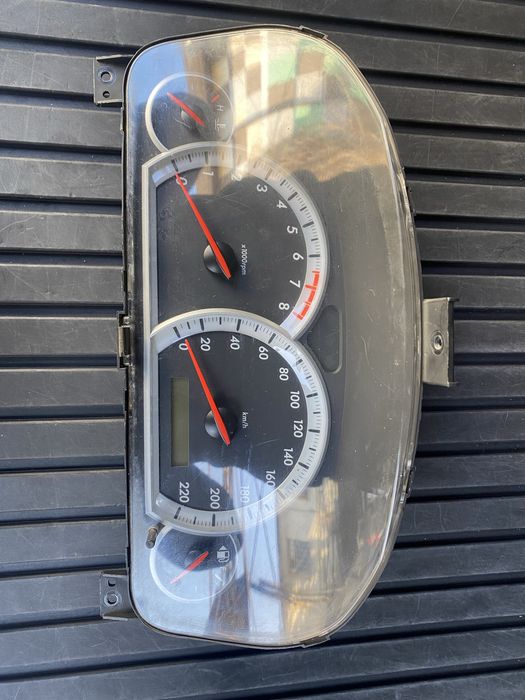 Продам приборку Chevrolet Captiva