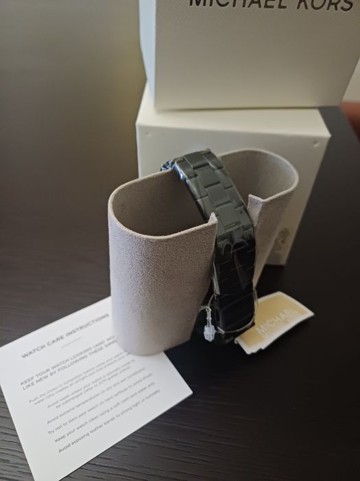 Michael Kors novo e original