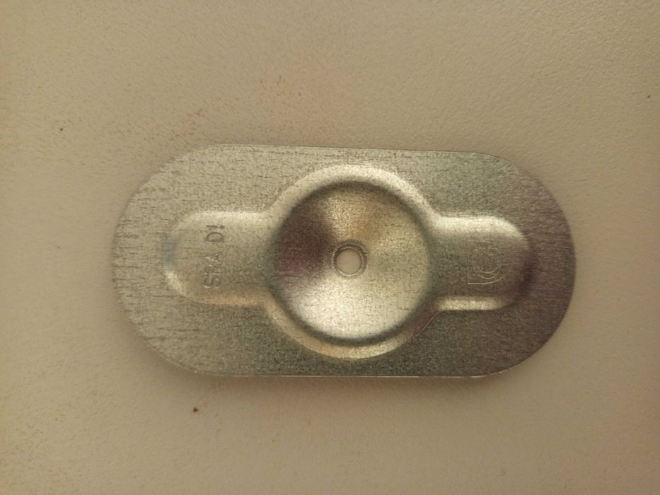 Podkładki dociskowe owalne do membrany pcv 10 tyś sztuk