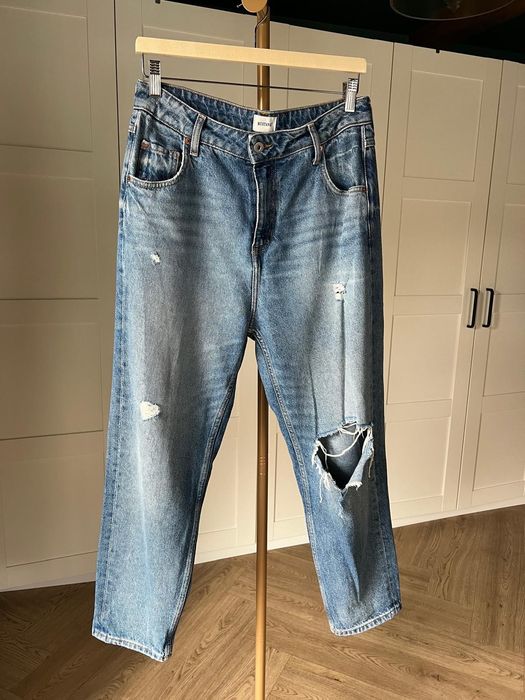 Jeansy o kroju MOMS z dziurami luźne rozmiar 38 M W29L30 marki Mustang