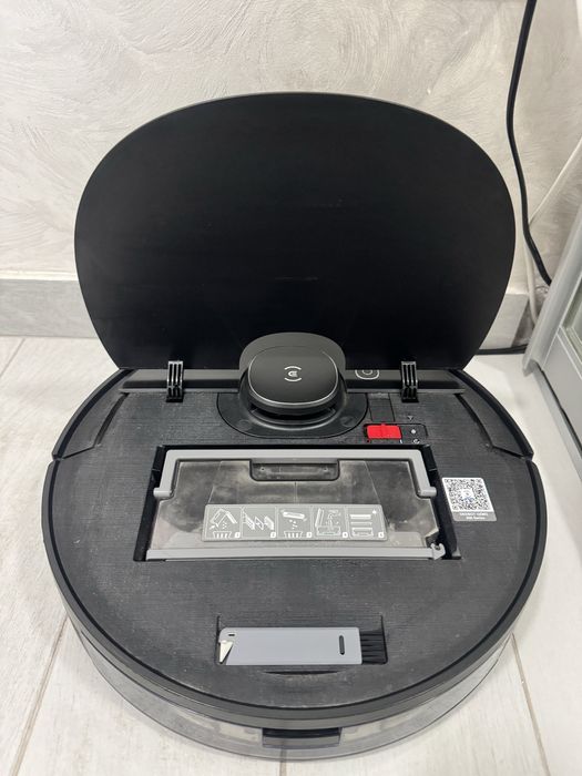 Робот-пылессос Deebot Ozmo 950