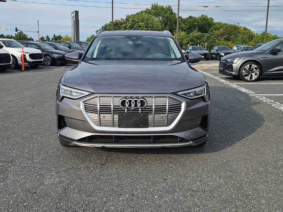 Audi e-tron quattro Prestige      2021