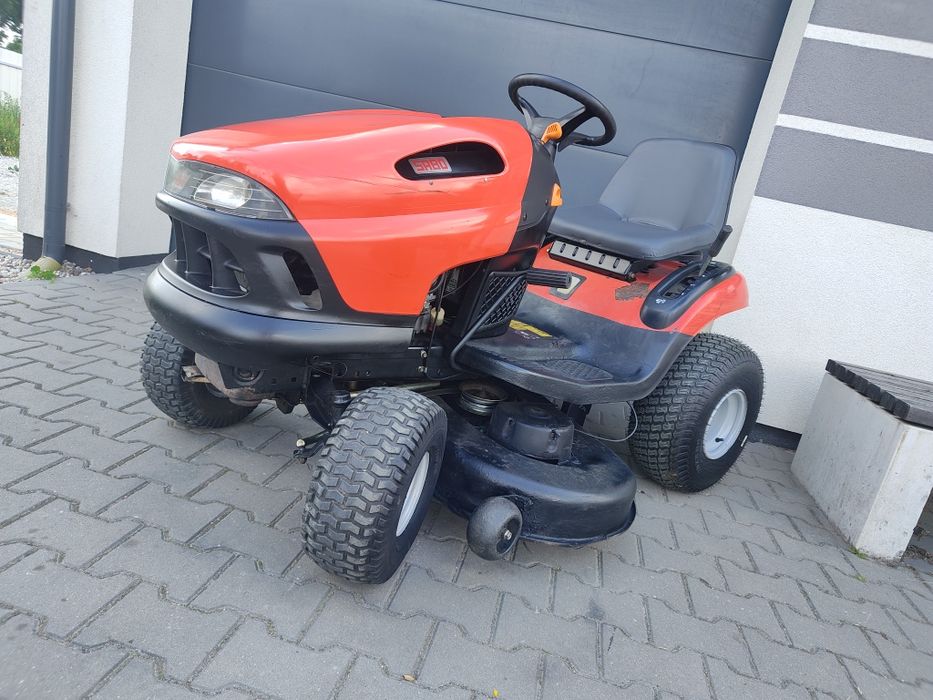 Traktorek ciagniczek kosiarka  SABO John Deere boczny wyrzut  skrzynia Hydro