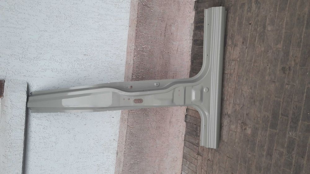 MITSUBISHI Pajero Sport 2010 центальная стойка и передний порог правая