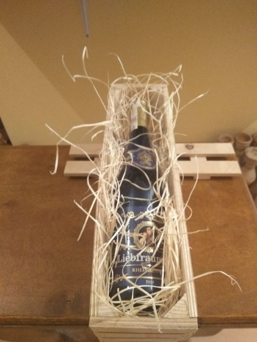 Skrzynka na wino ze sklejki