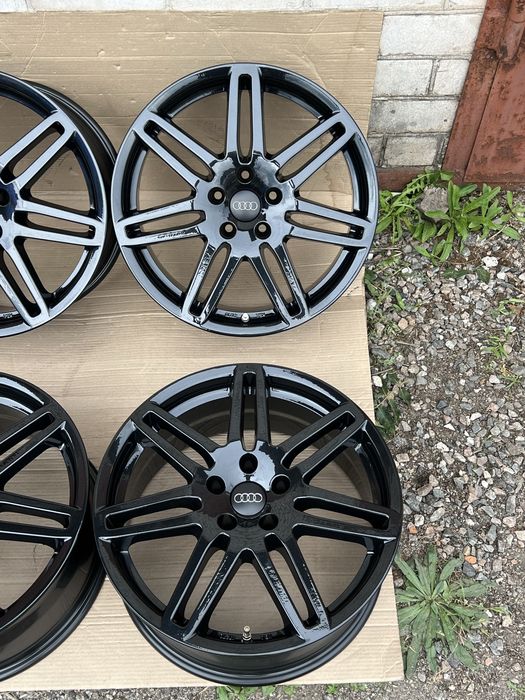 Диски AUDI Germany. R-18. 5*112. Et30. J8.0. Dia-66.6mm