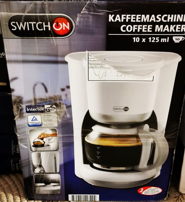 Expres przelewowy do kawy