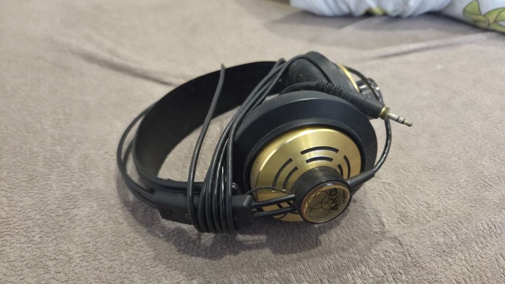 Słuchawki nauszne AKG 121 Studio