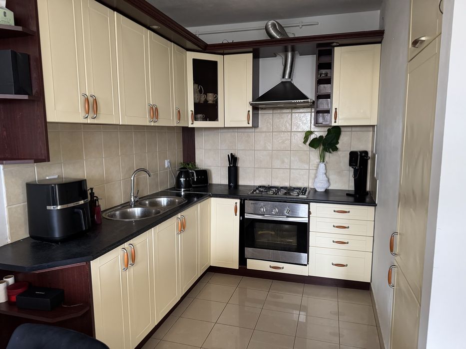 kuchnia wraz ze sprzętem