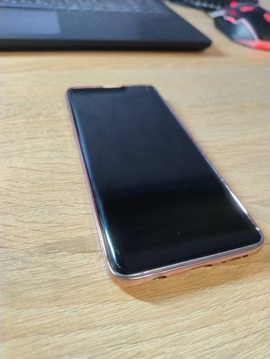 Samsung S10 8/128 ГБ | Не вмикається | Робочий дисплей