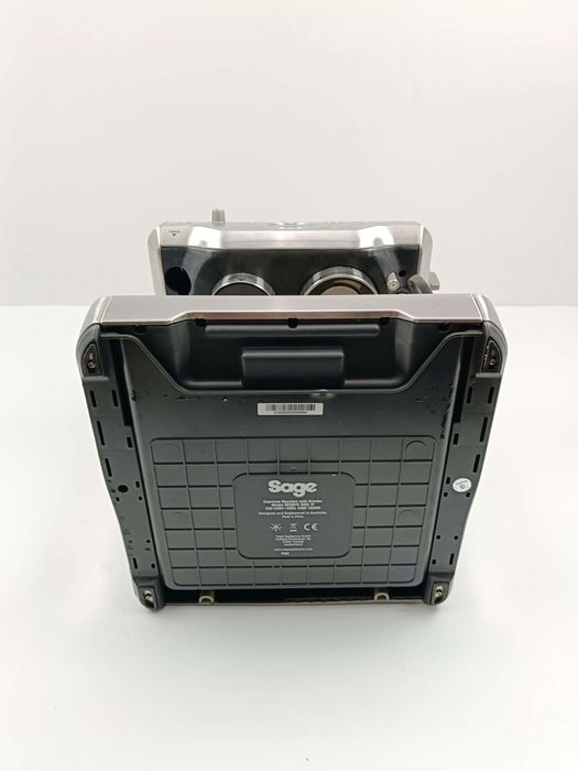 Ekspres kolbowy Sage the Barista Express SES875BSS
