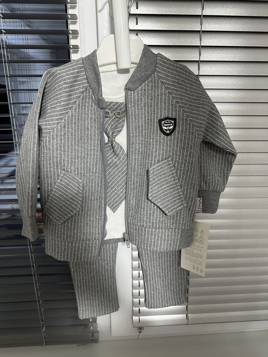 Новый костюмчик для мальчика, на мальчика, 12 мес