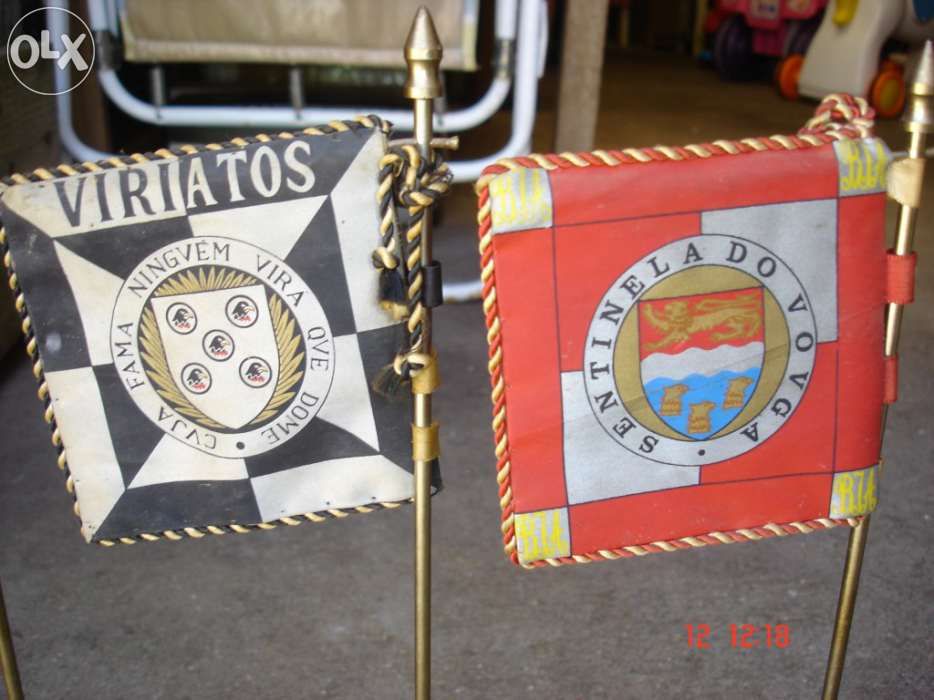 Galardetes de vários quarteis de tropa